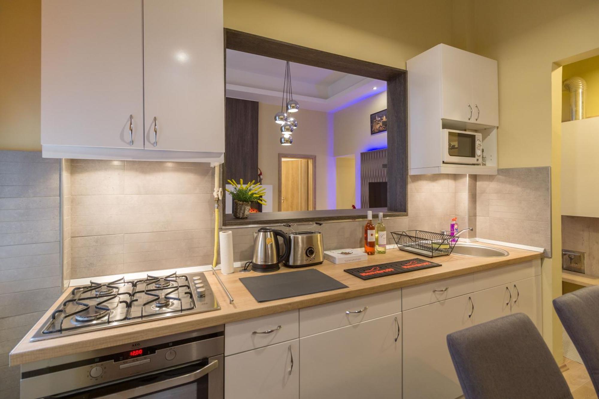 Exlcusive & City Central Located Suite By Prestige Homes Boedapest Buitenkant foto