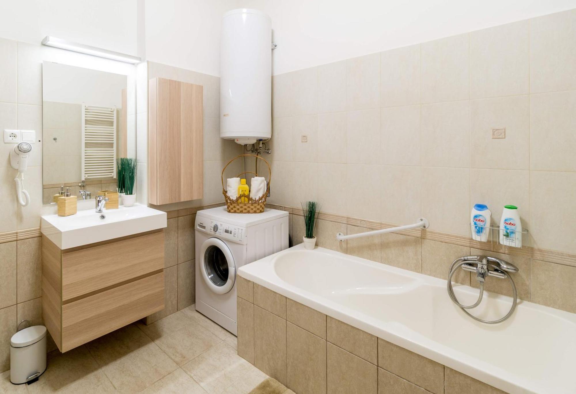 Exlcusive & City Central Located Suite By Prestige Homes Boedapest Buitenkant foto